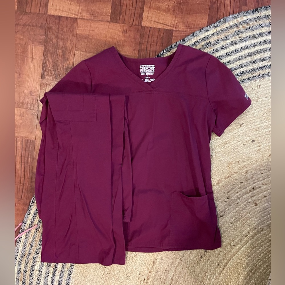 Burgundy scrub set